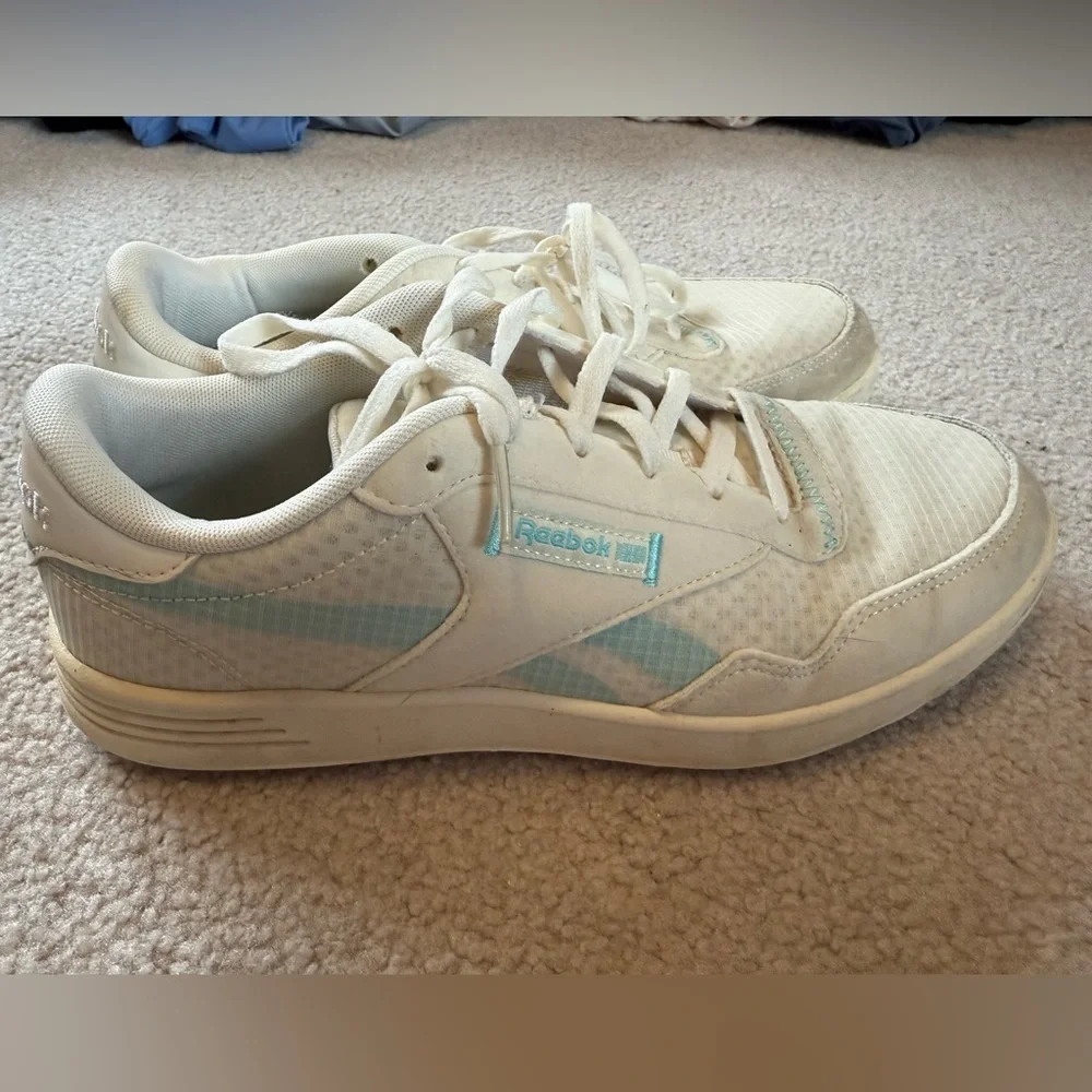 Women’s Reebok sneakers - Picture 4 of 4
